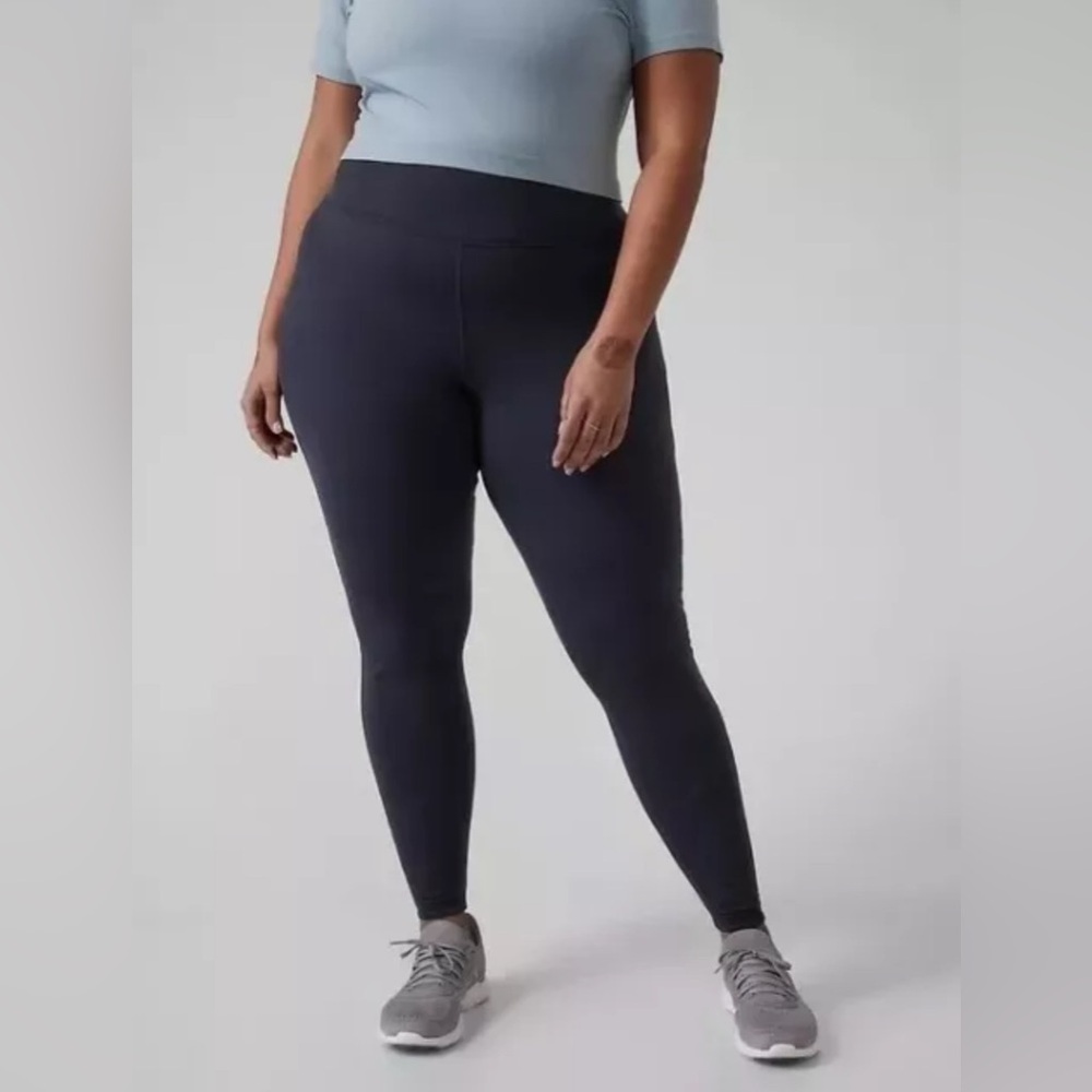 NWT Athleta Altitude Navy Tight in Polartec Power Stretch Size 2X